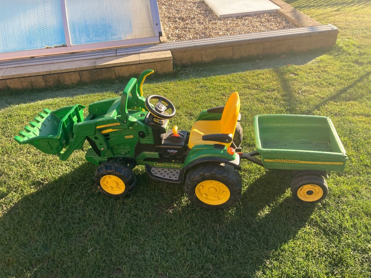 John Deere -Peg Pérego - 3