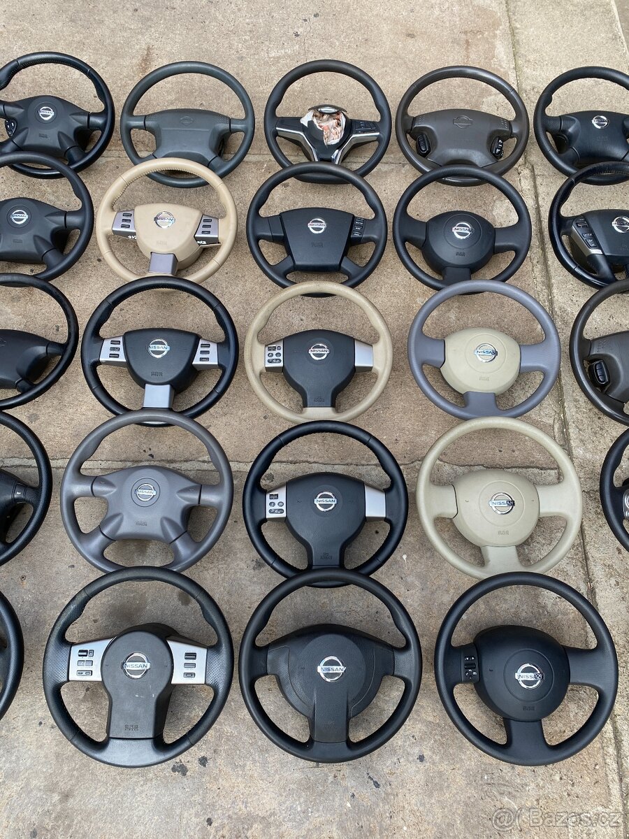Volant Nissan - 3
