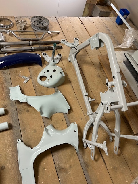 Jawa 250 - kývačka - 3