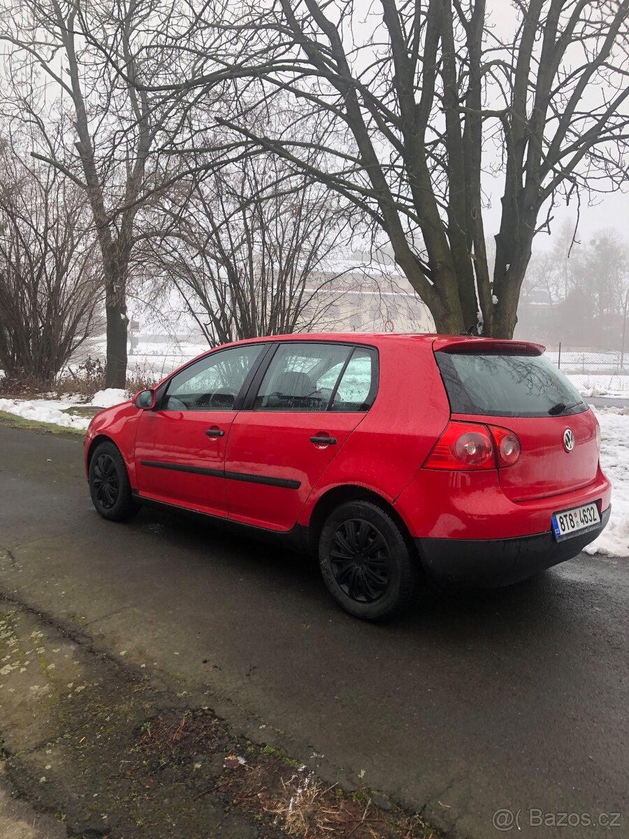 Volkswagen Golf Hatchback - 3