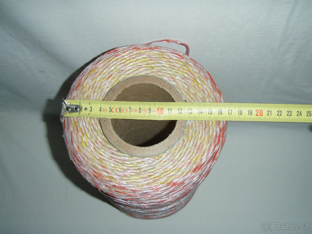 "NEPŘETRHNUTELNÝ" MOTOUZ - VELKÁ CÍVKA - 3