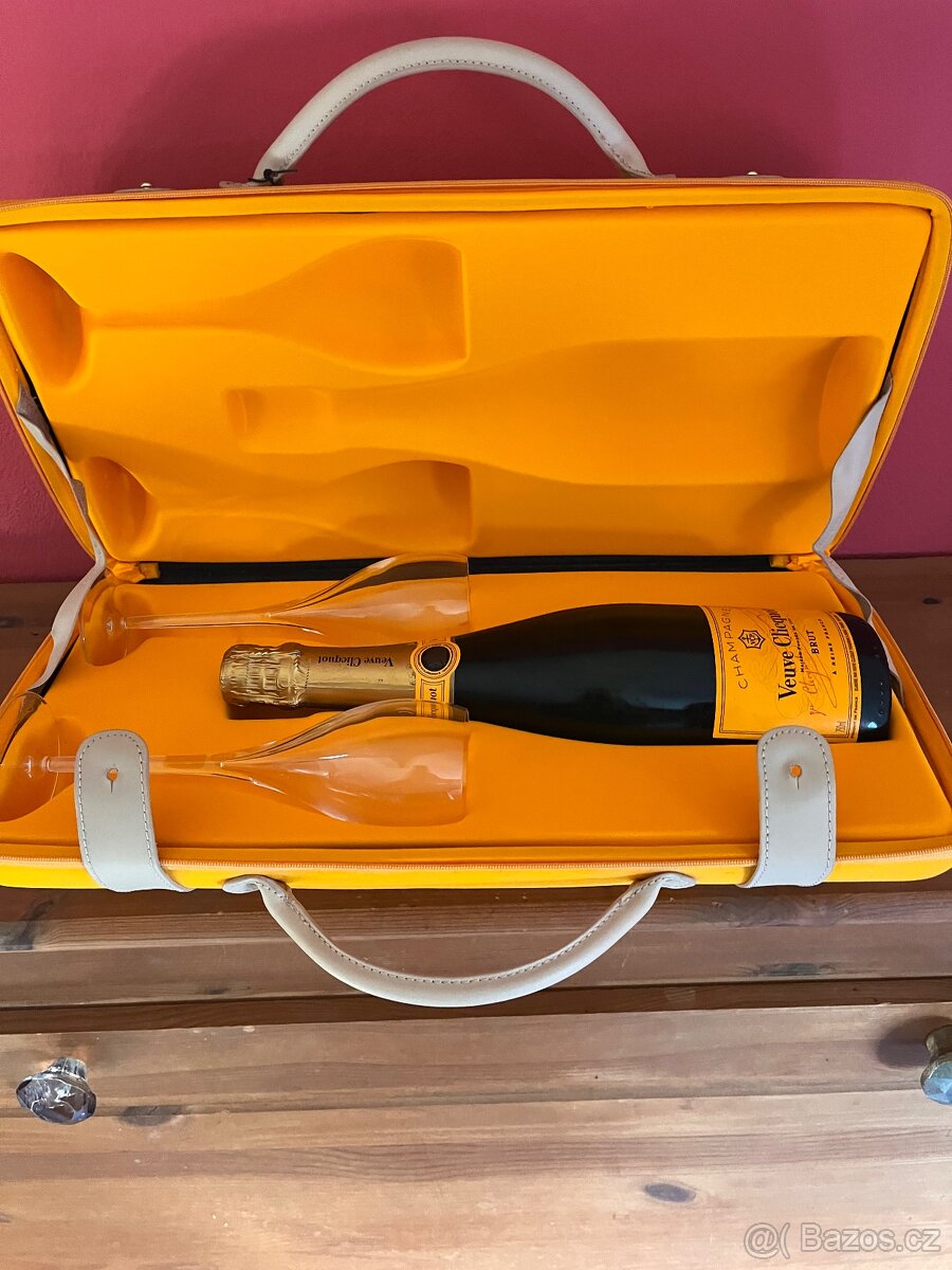 VEUVE CLICQUOT traveller box - 3