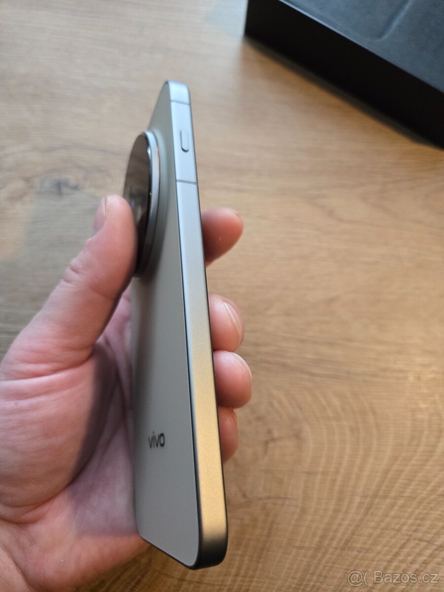 Prodám VIVO X 300 PRO - 3