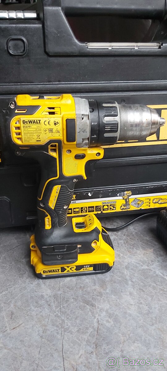 DeWALT aku šroubovák - 3