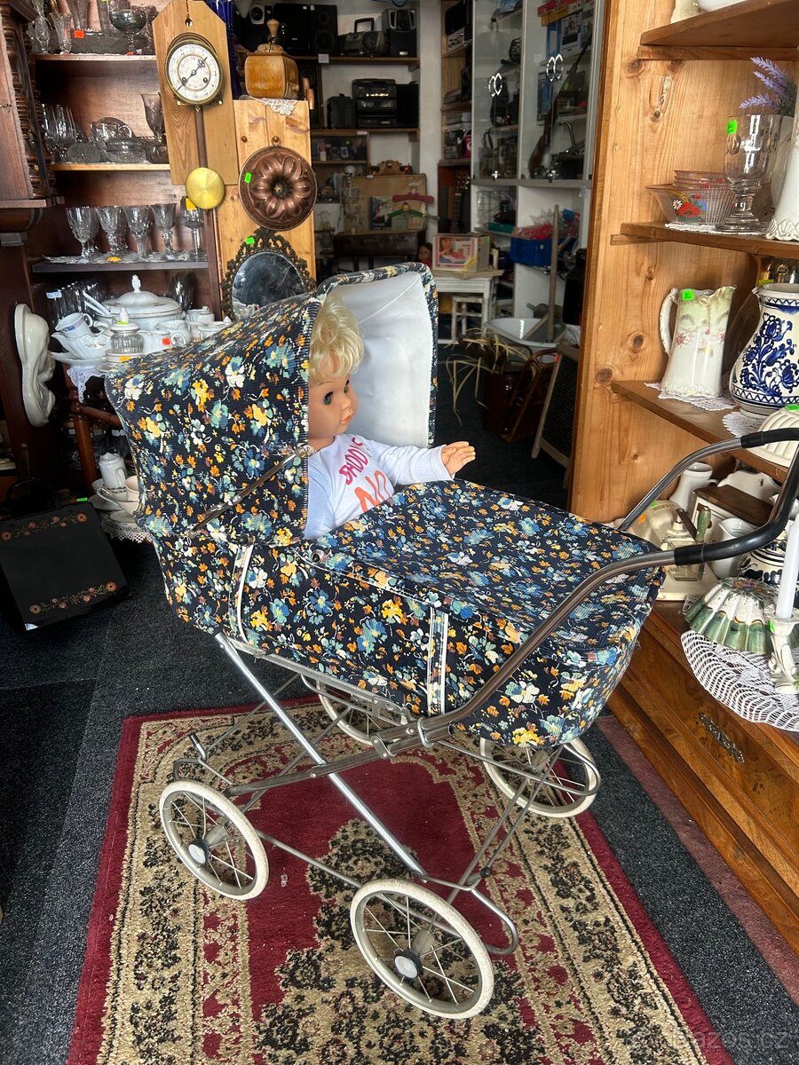Retro kočárek pro panenky - 3
