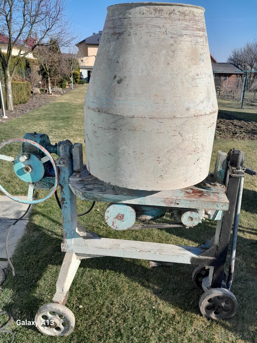 Prodám míchačku 380V - 3