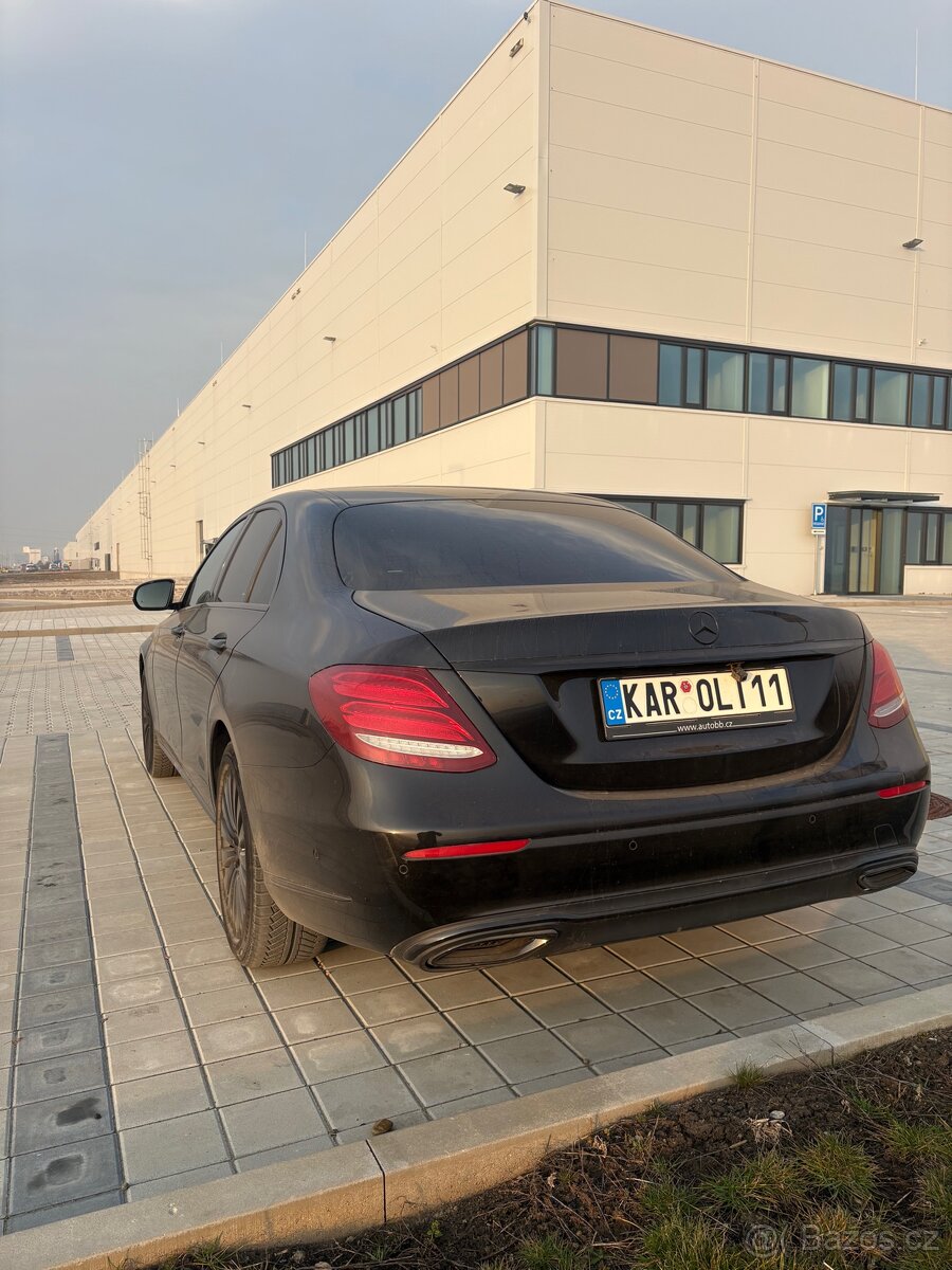 Mercedes Benz e220d w213 - 3