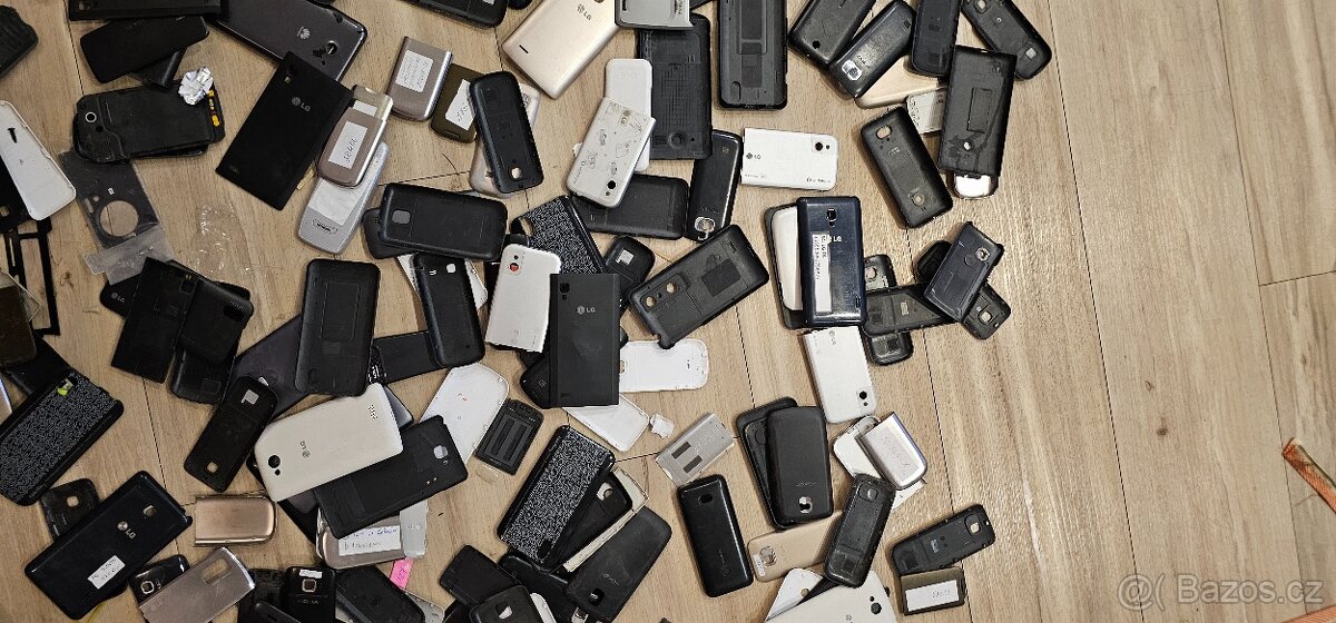 Záda na mobilní telefony - 3