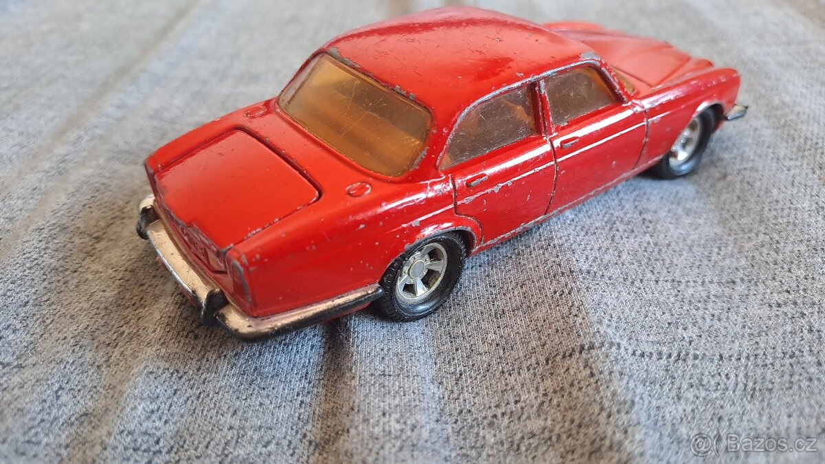 Matchbox Jaguar - 3