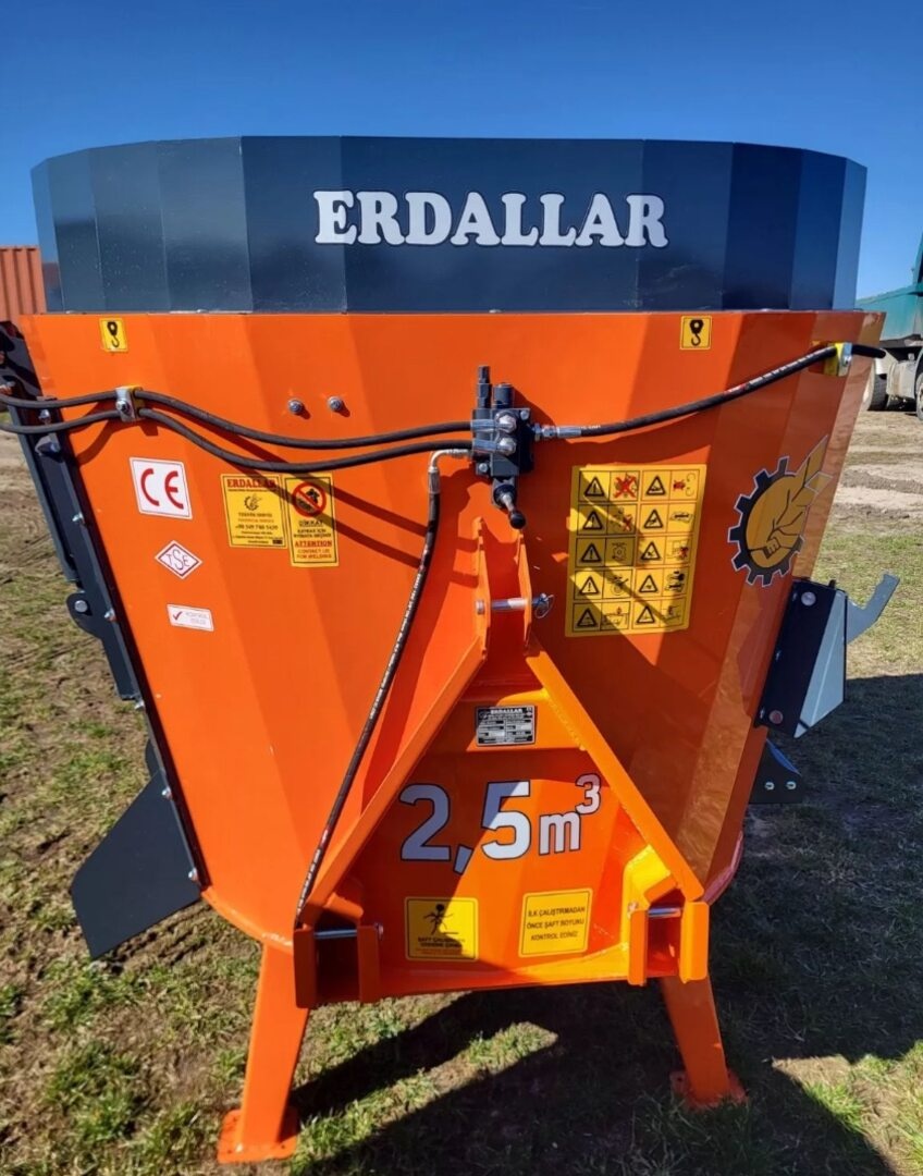 Rozdružovač balíku na traktor 2,5m3 - 3