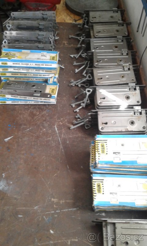 Zámek stavební zadlabávací - 3