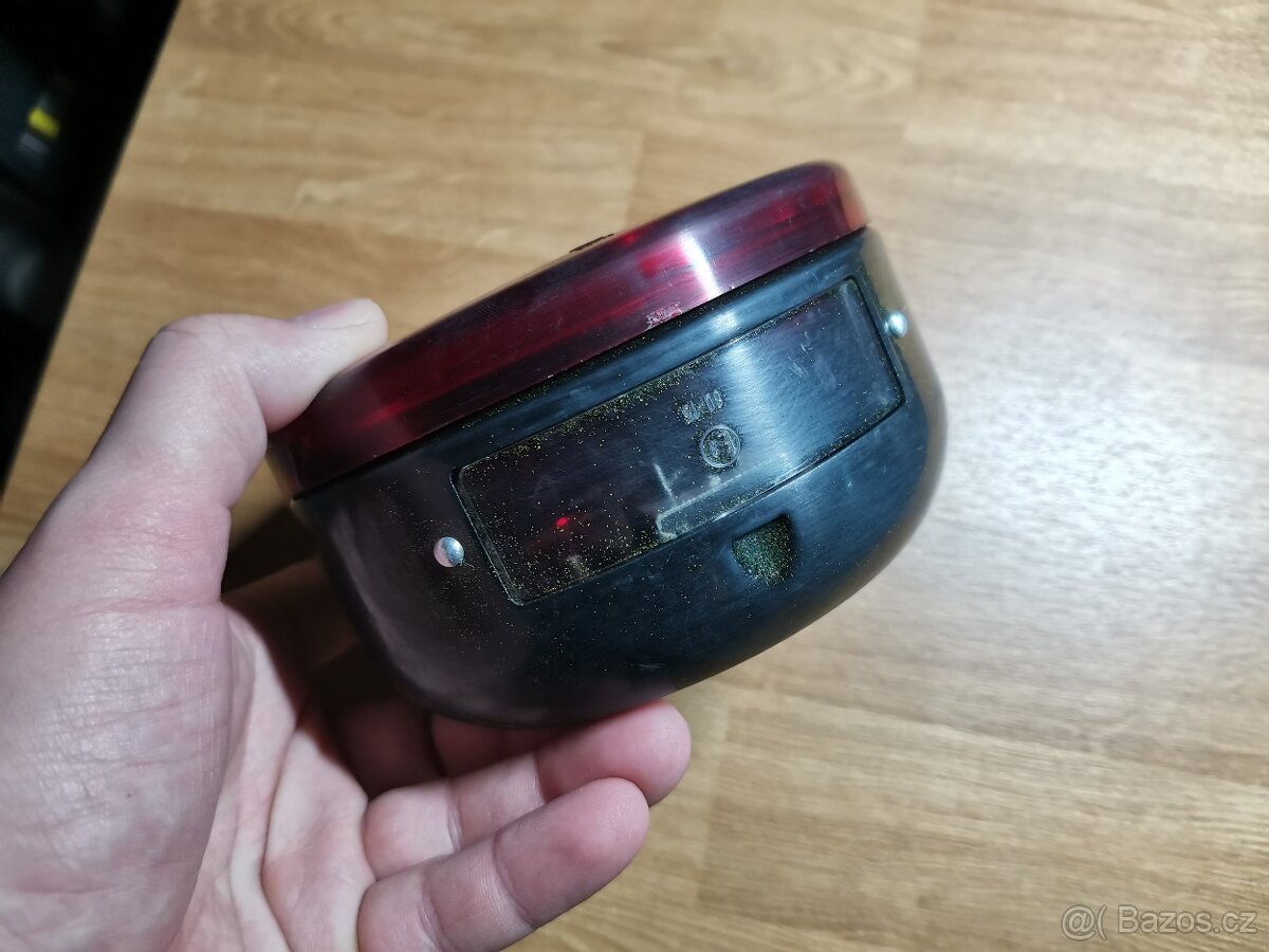 B10 Zetor Avia Liaz Tatra vlek zadní světlo PAL - 3