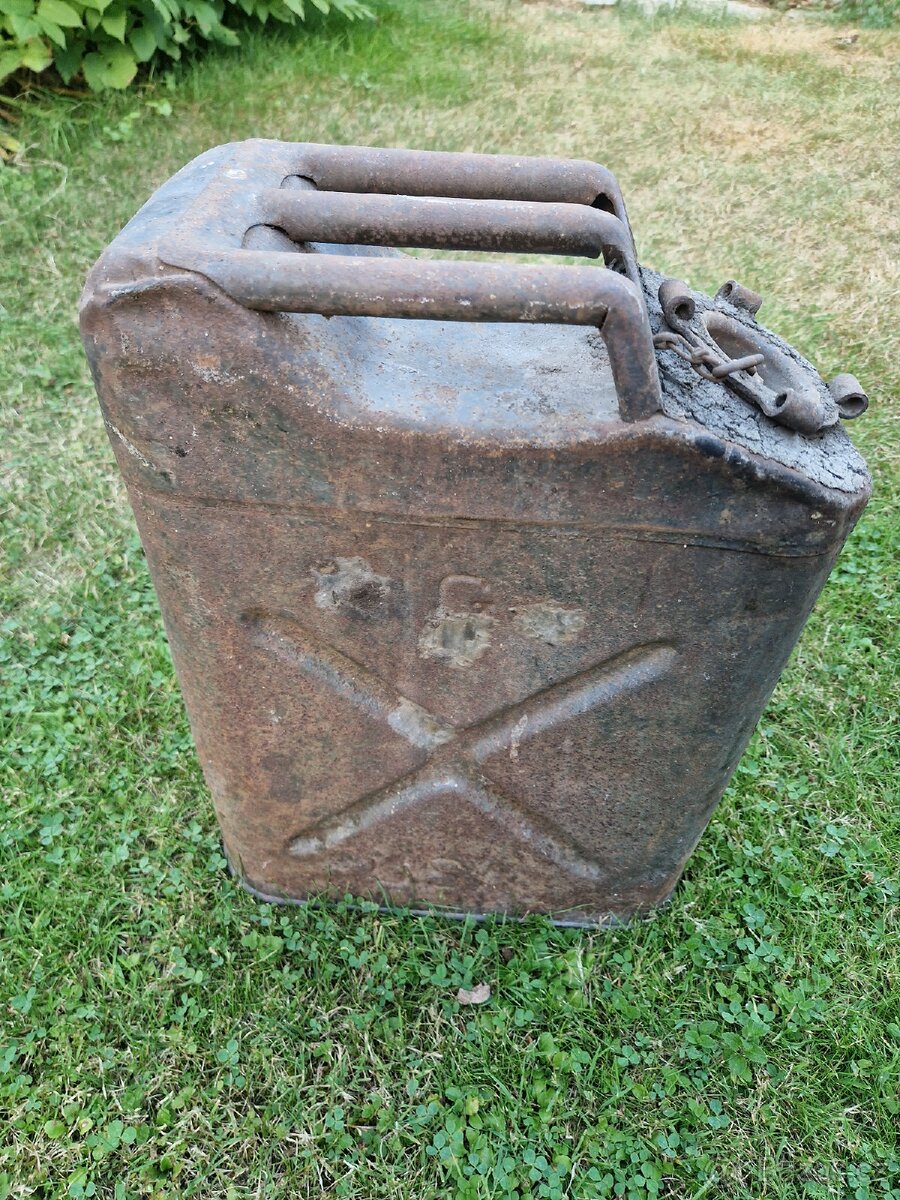 Plechový kanystr USA - 3