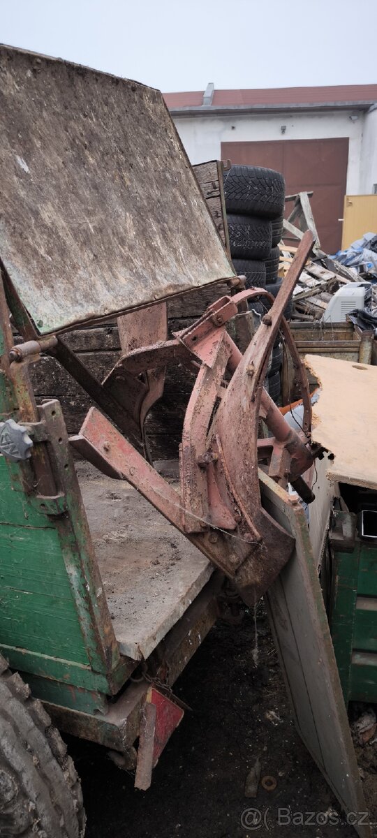 Malotraktor PF-62 - 3