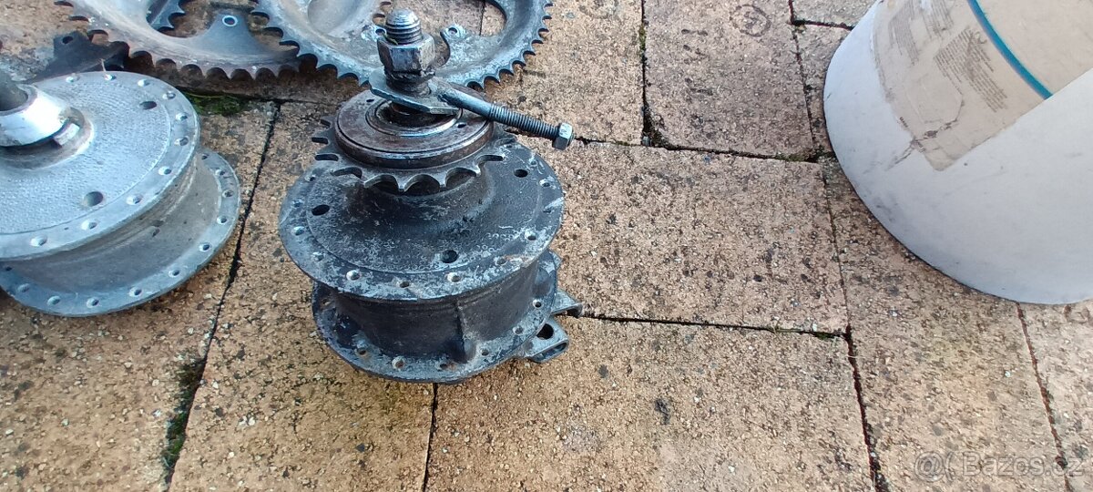 Babetta 210 - přední a zadní buben - 3