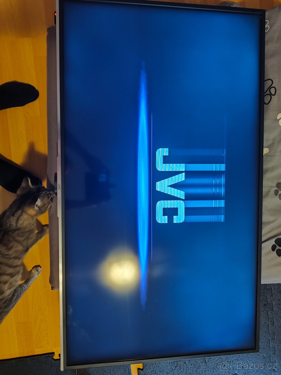 Chytrá televize JVC - 3