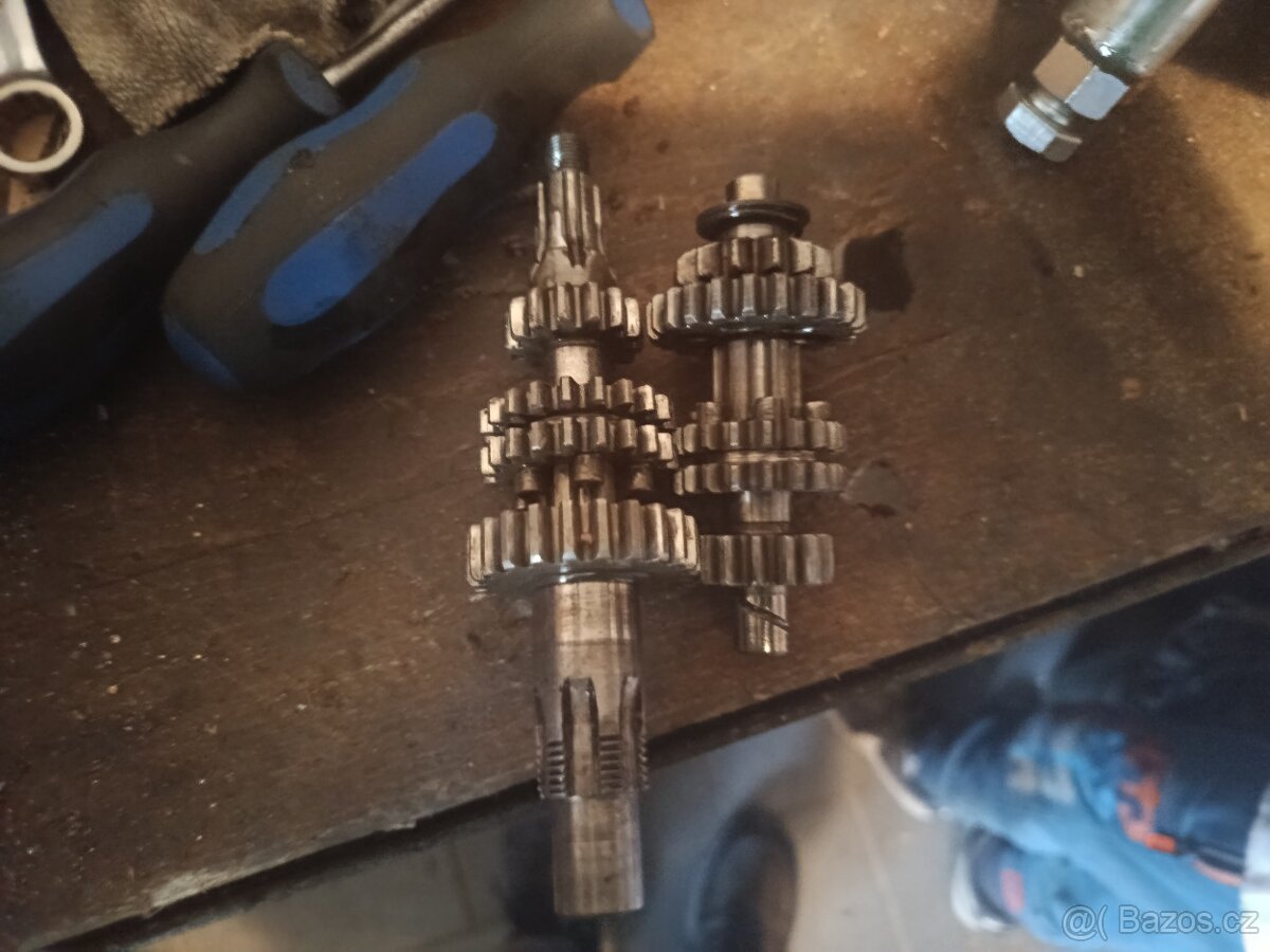 Motor Jawa pionýr - 3