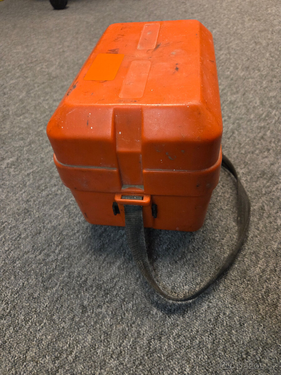 Box od nivelačního přístroje - 3