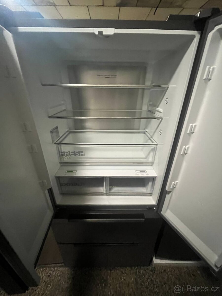 Americká Lednice MIDEA – mrazák dole, velká - 3