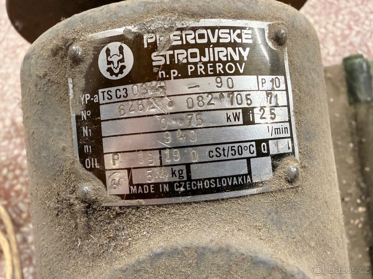 Elektromotor s převodovkou - 3