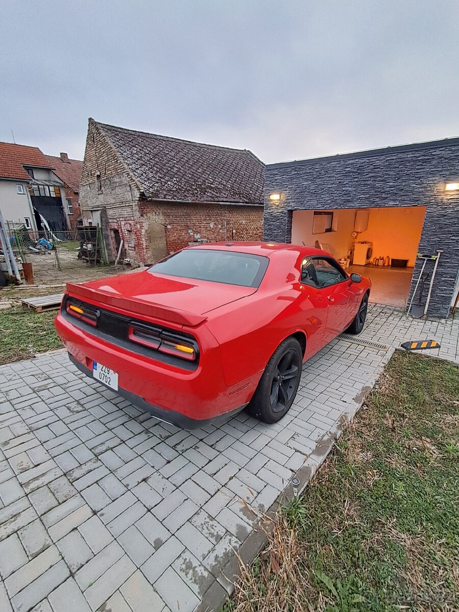 Dodge Challenger 3.6 227kw r.v 2016 - 3