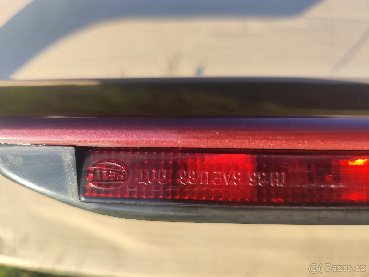 Prodám spoiler Škoda Felicie - 3