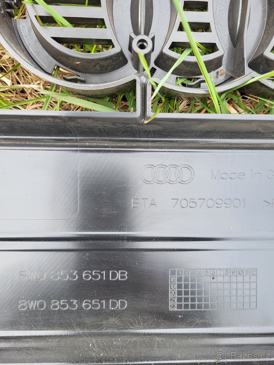 Audi A4 B9 maska - 3