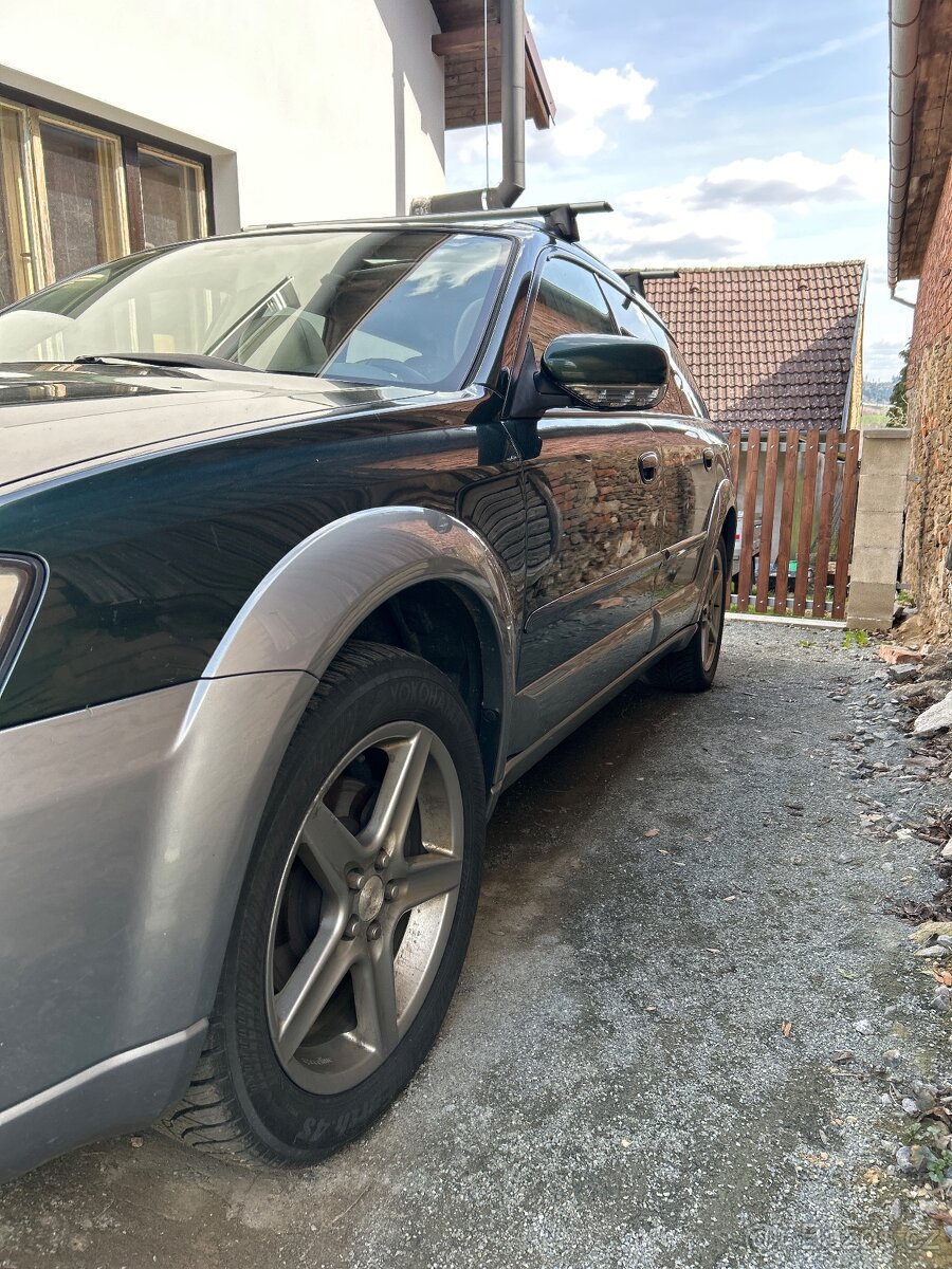 Prodám Subaru Outback 3.0 - 3