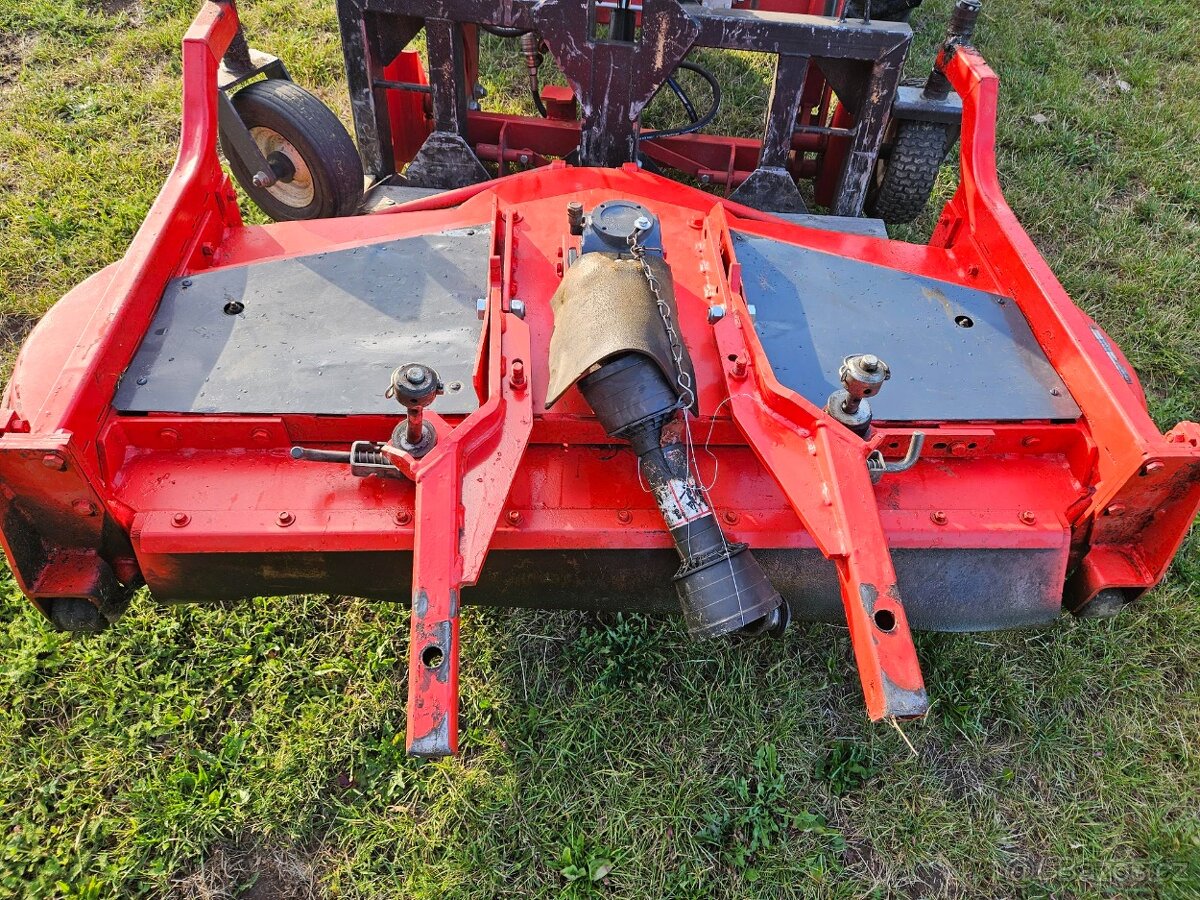 čelní sekačka Wiedemann RMR 180 - 3