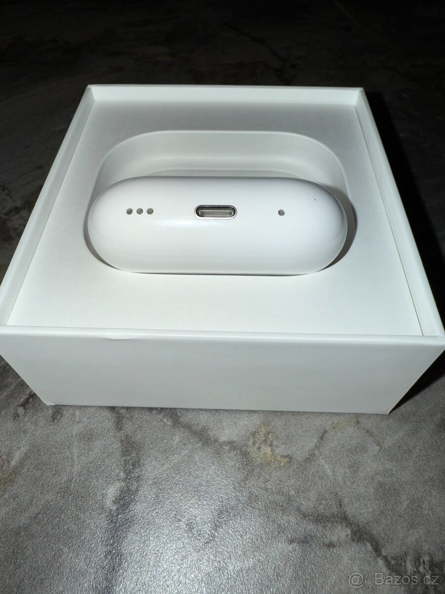 Apple AirPods Pro 2. generace s nabíjením Lightning/MagSafe - 3