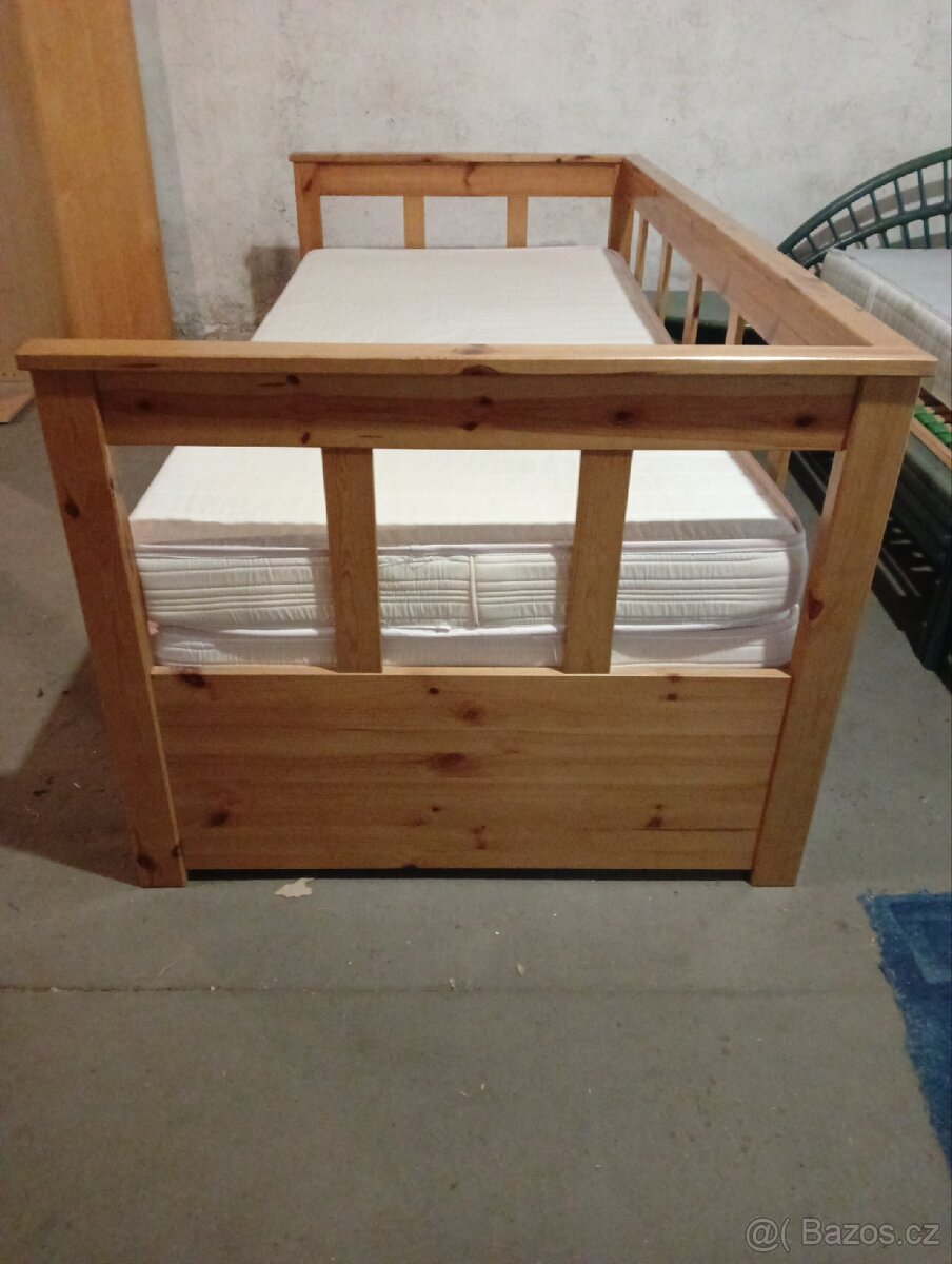 Kanape,postel 90 i 180 /200cm dovoz z Alp, rezervace Praha - 3