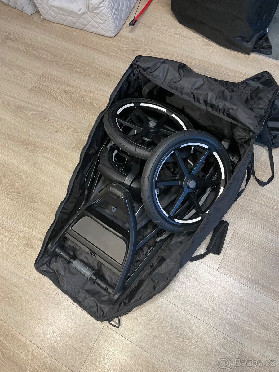 PRONAJEM Prepravni taska na kocarek do letadla - 3