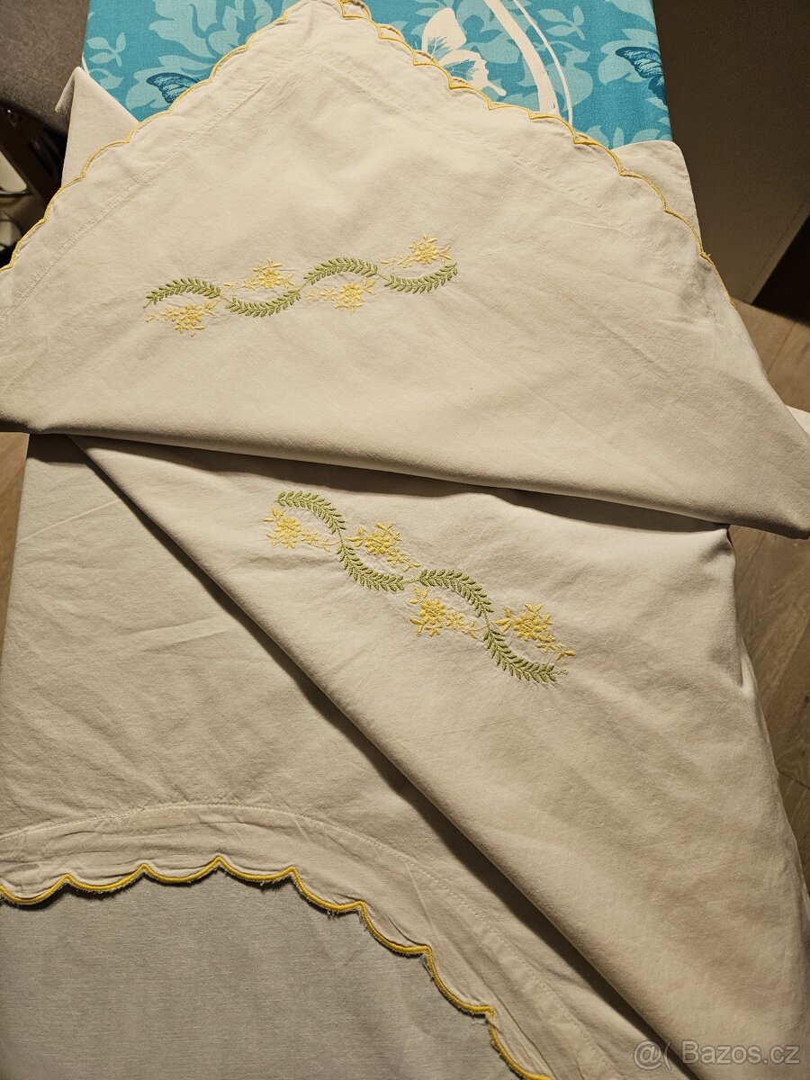 lampa,vysavač Hoover, povlečení2+2, lucerna,kávovar - 3