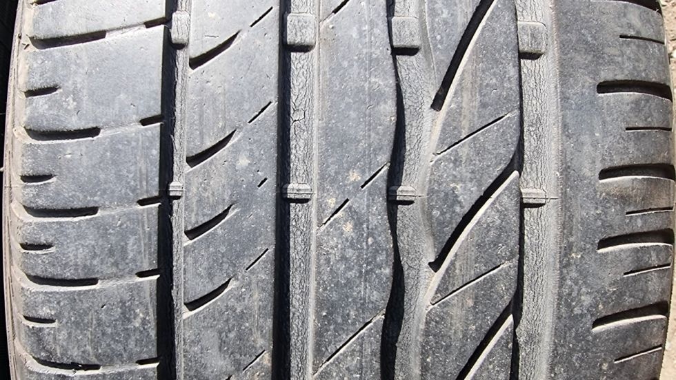 Letní pneu 215/45/16 Bridgestone - 3