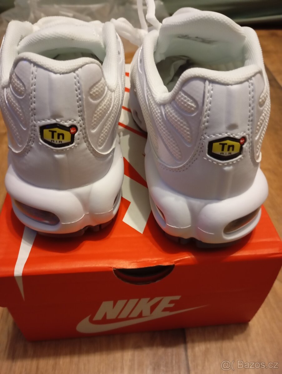 Nike Air Max plus bílé - 3