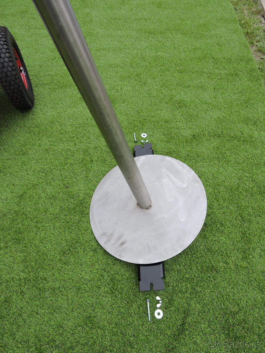 Multifunkční dvoukolový vozík s odvíječem na pletivo - 3