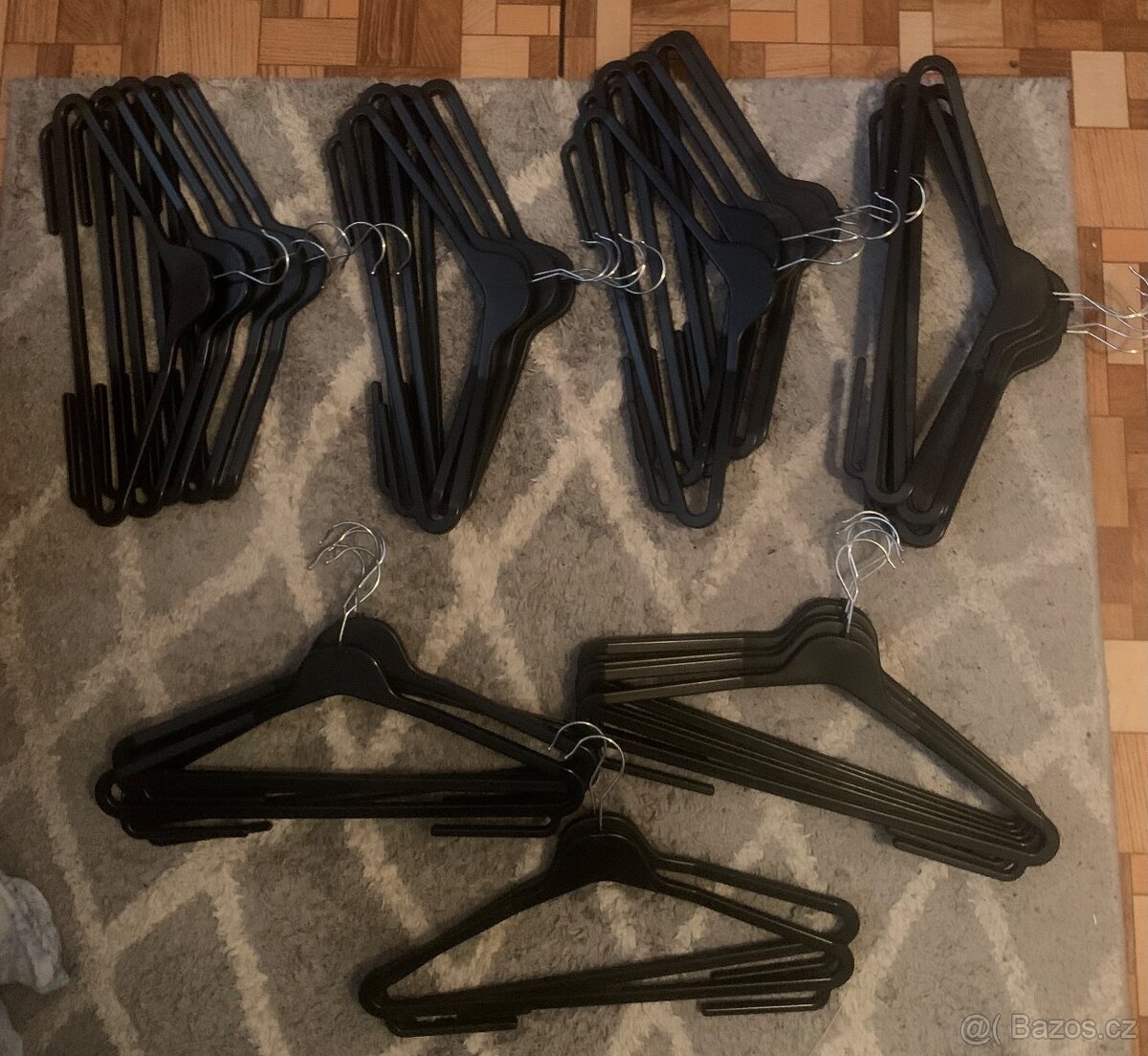 Nová kvalitní ramínka - 3