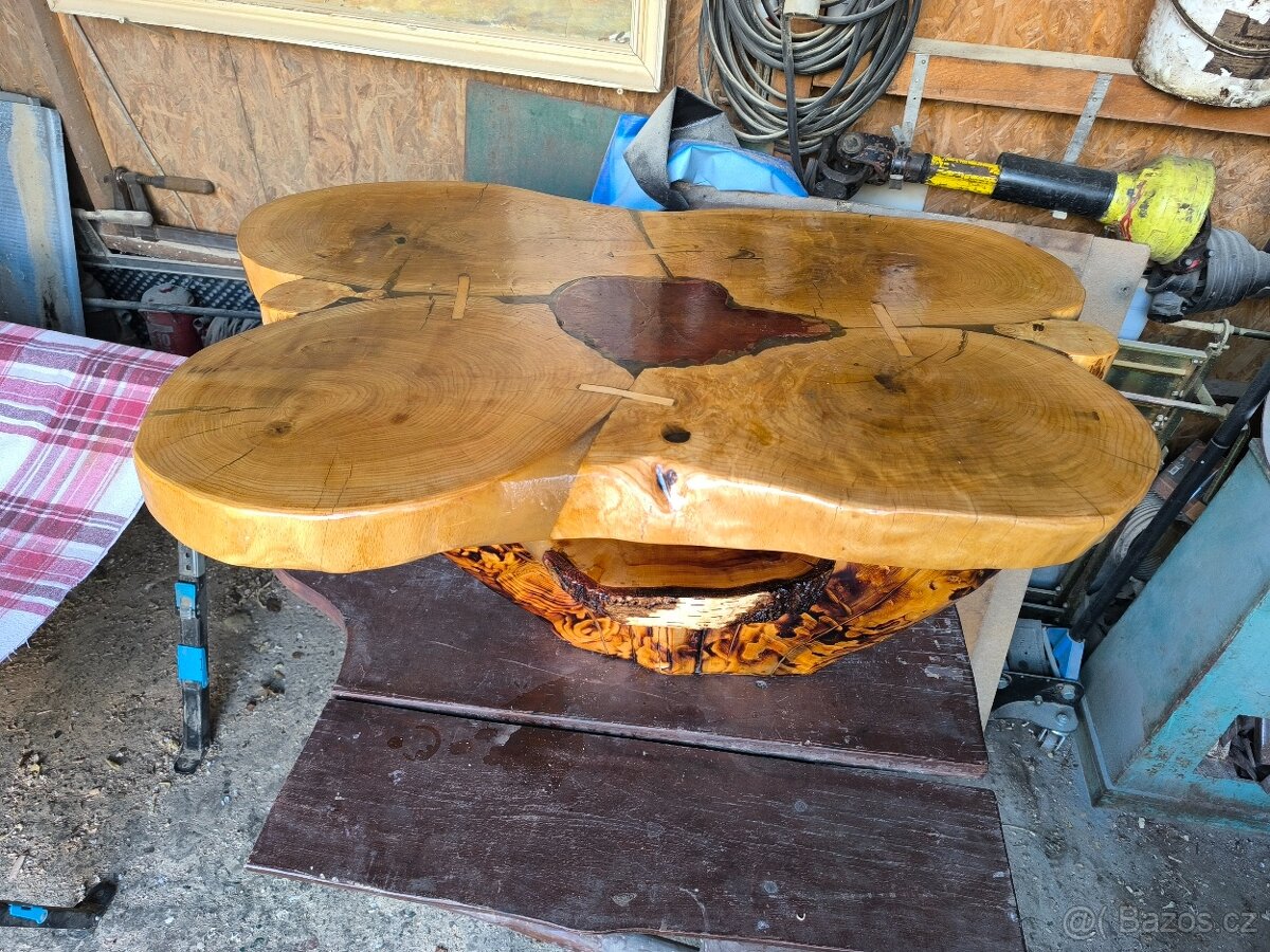 Konferenční stolek - 3