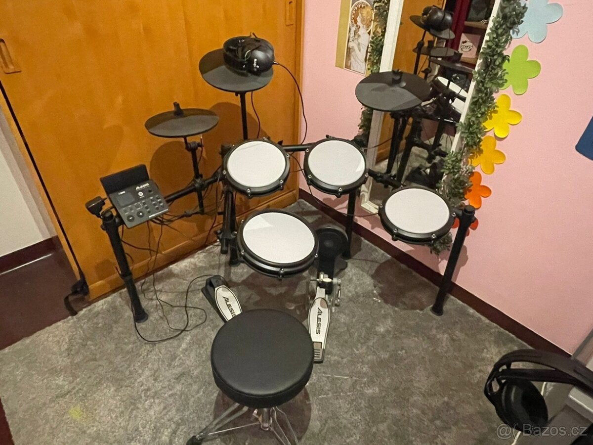 Elektronická bicí souprava ALESIS Nitro Max Kit-sada - 3