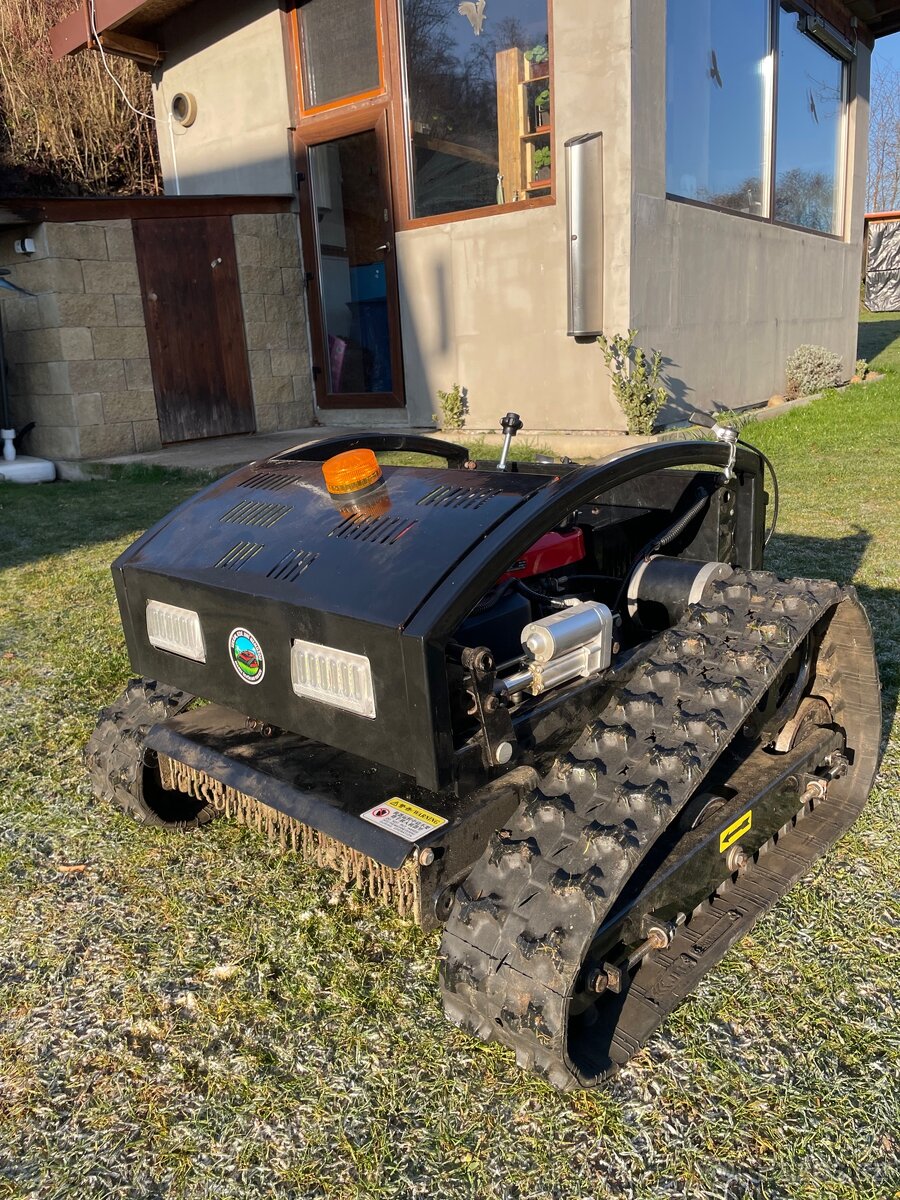 Svahová pasová sekačka – dálkové ovládání - 3