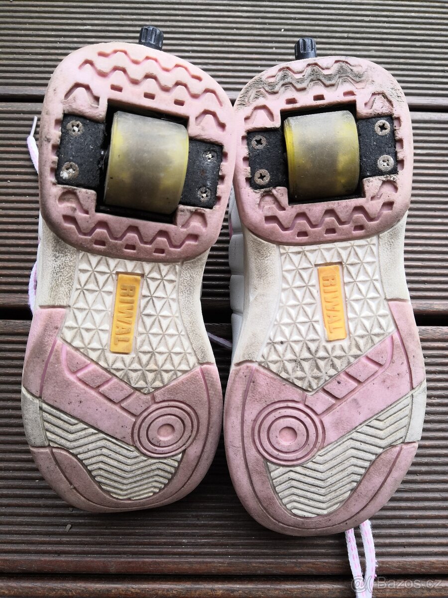 Boty s kolečky vel. 34 (koloboty) - 3