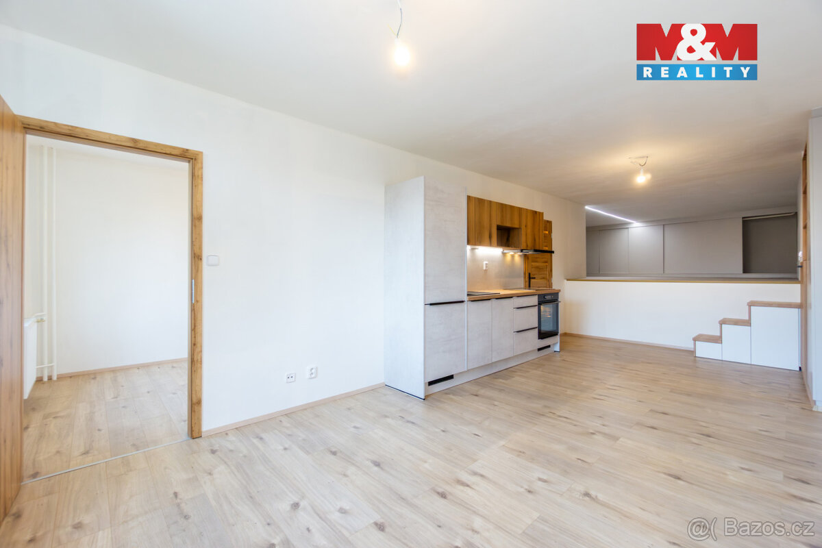 Prodej bytu 2+kk, 43 m², Pardubice, ul. K Polabinám - 3