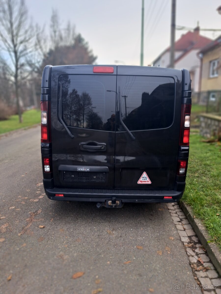 Renault Trafic 1.6dci 88kw/120k 9mist rok 2015 - 3