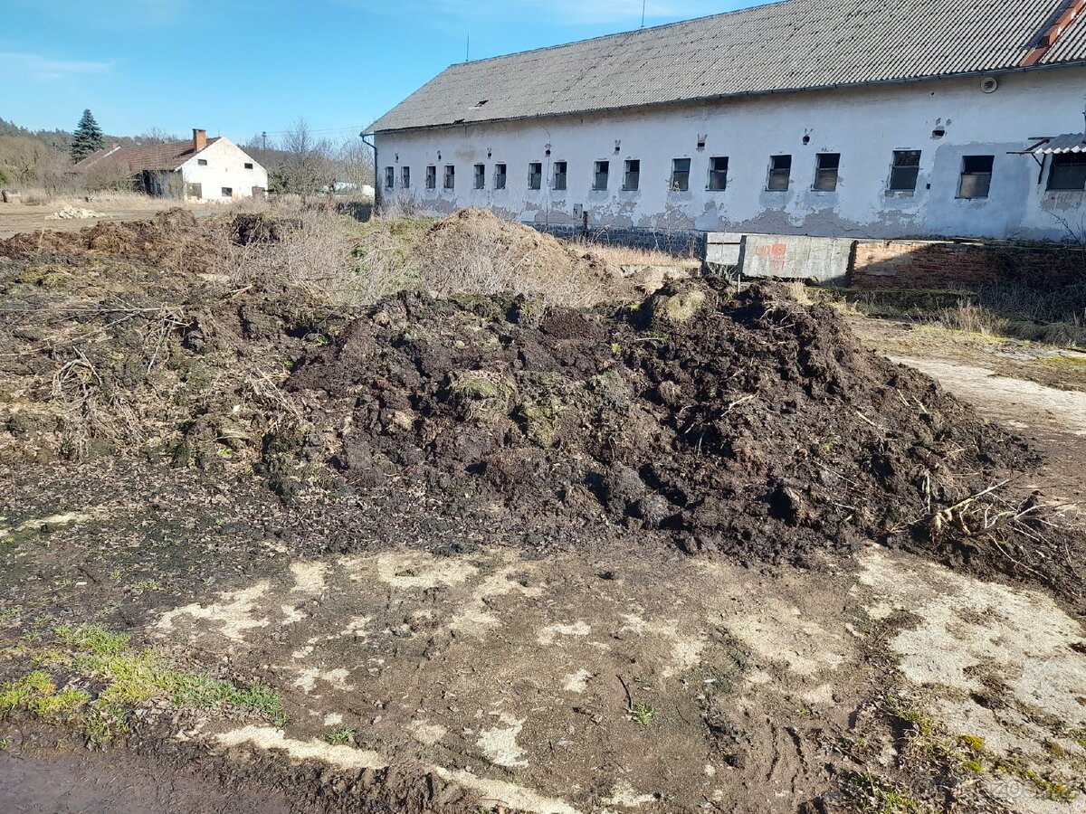 Hnuj a kompost na zahrádku - 3