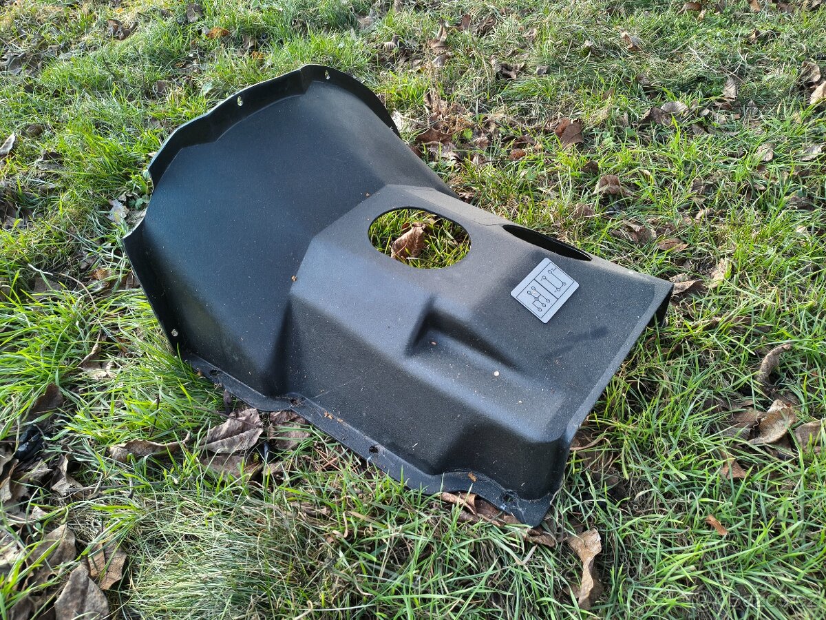 Kryt prevodovky - ARO 240 - 3
