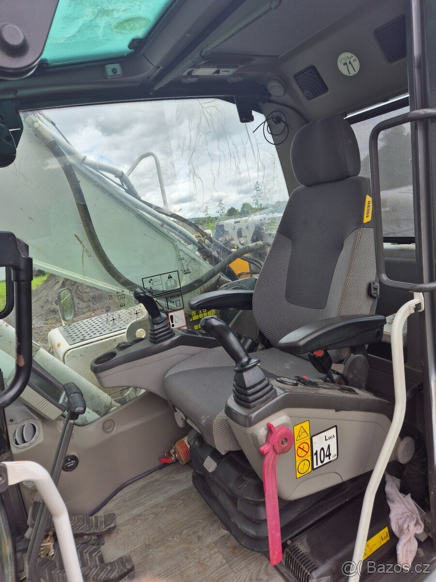Pásové rypadlo Volvo EC 290 - 3