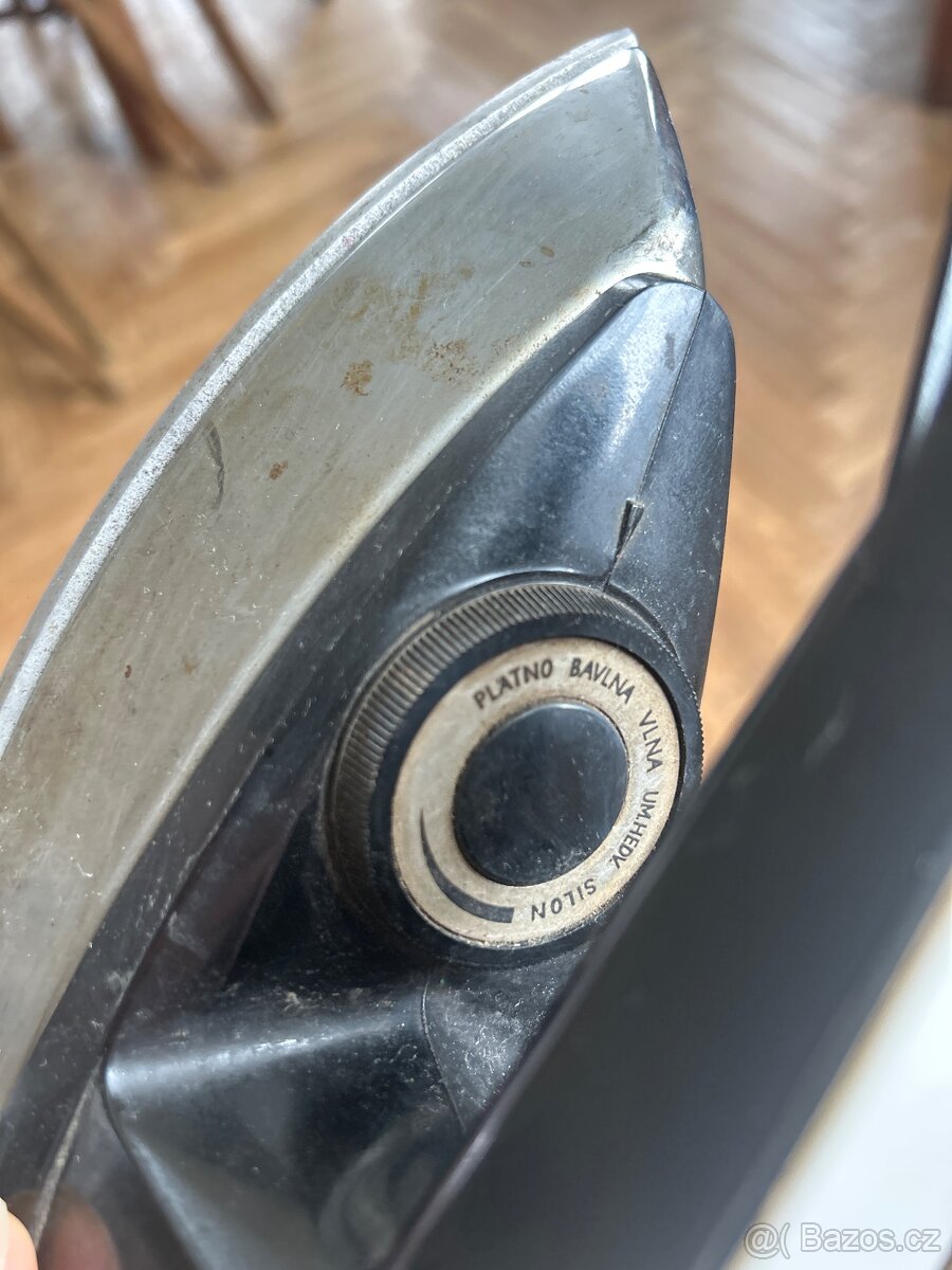 Stará žehlička Topaz Automatic - 3