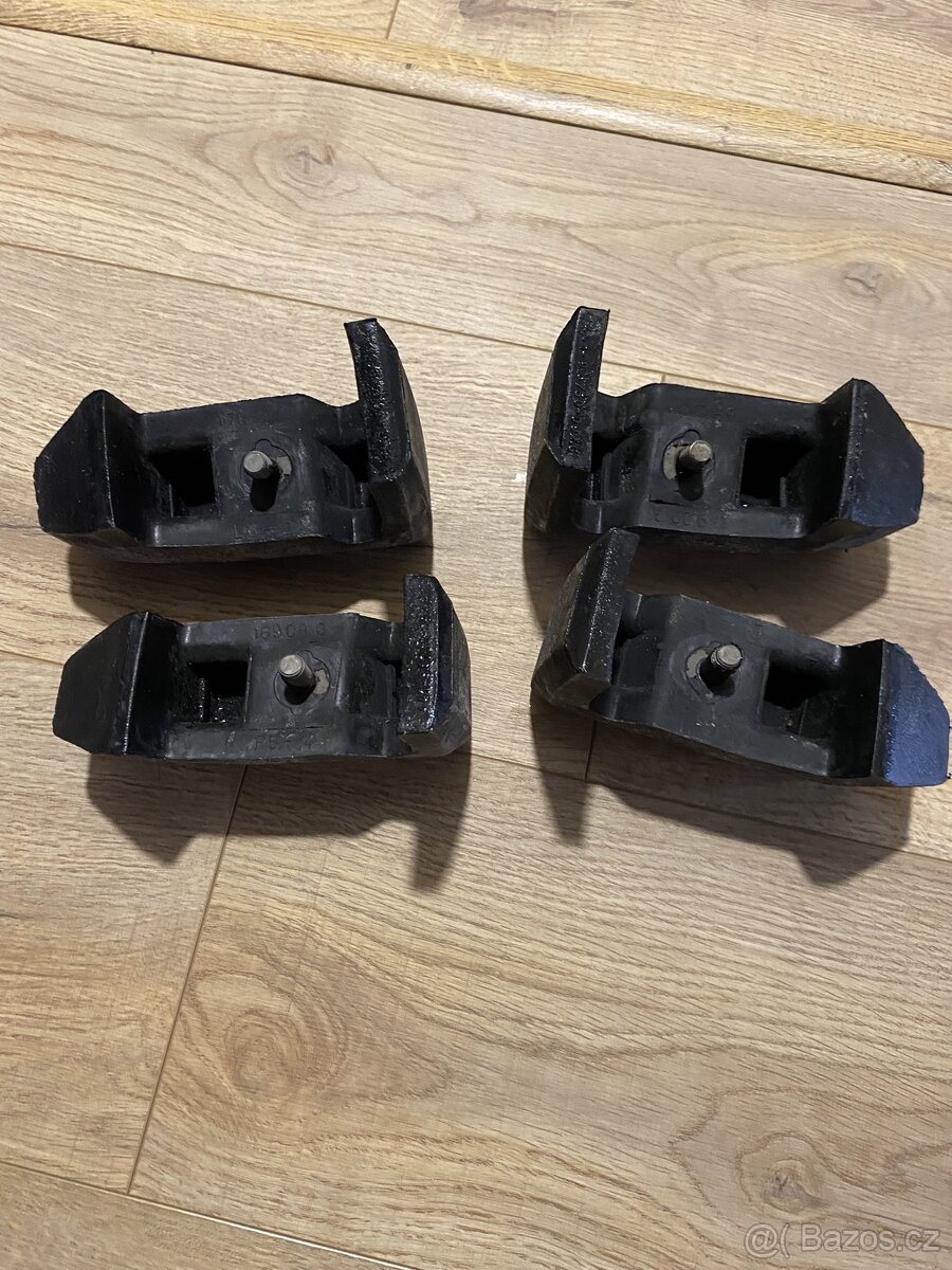 Gumový doraz na nárazník Škoda 120 - 3