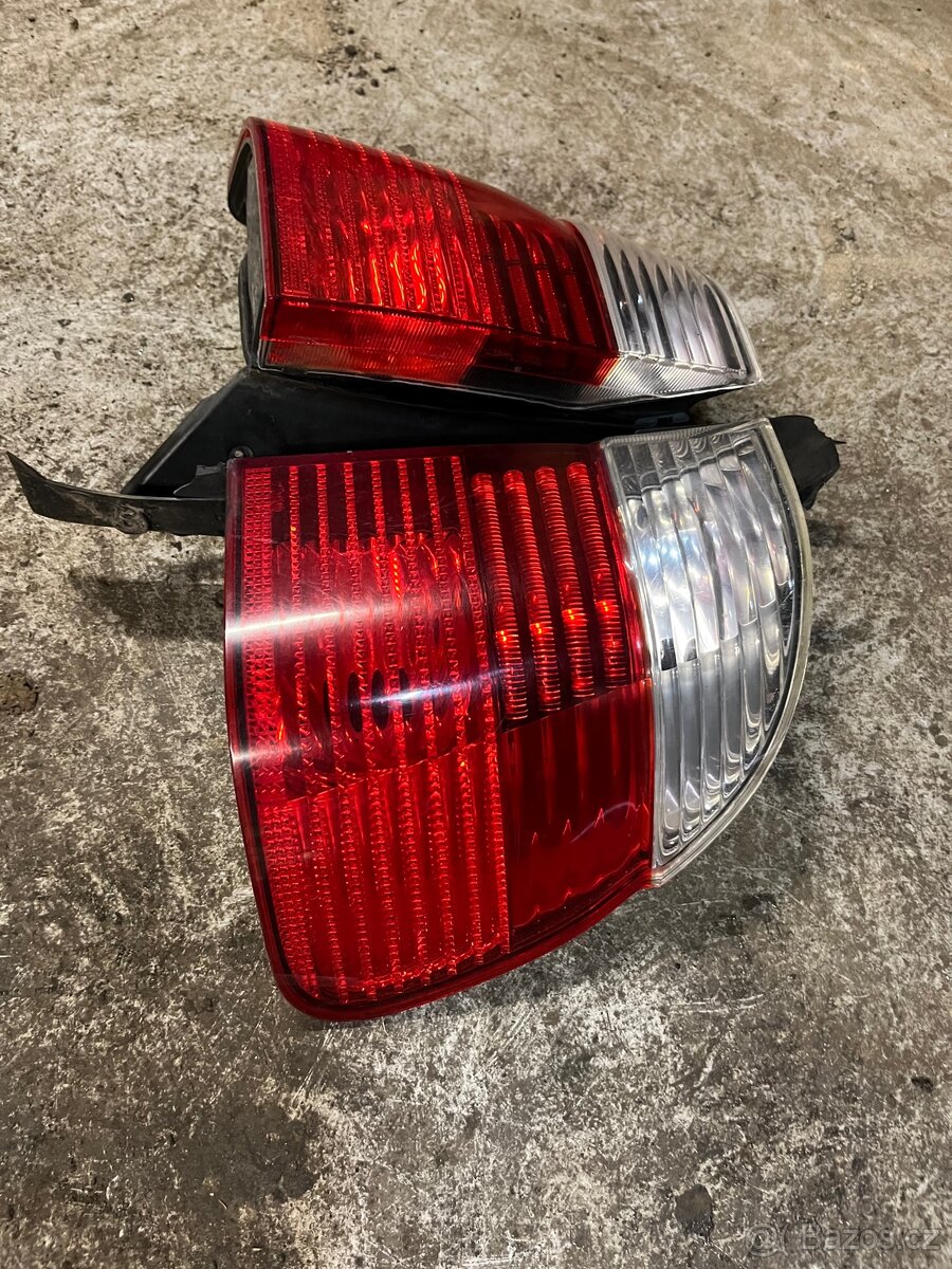 E39 zadni facelift svetla - 3