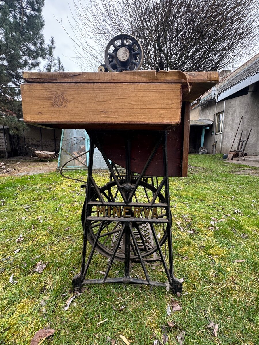 Šicí stroj Minerva - 3